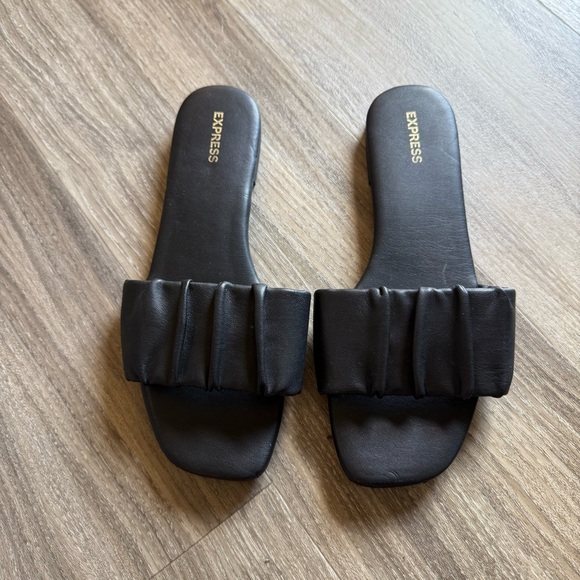 Express Black Slide Sandals with Ruched Band - Picture 1 of 4